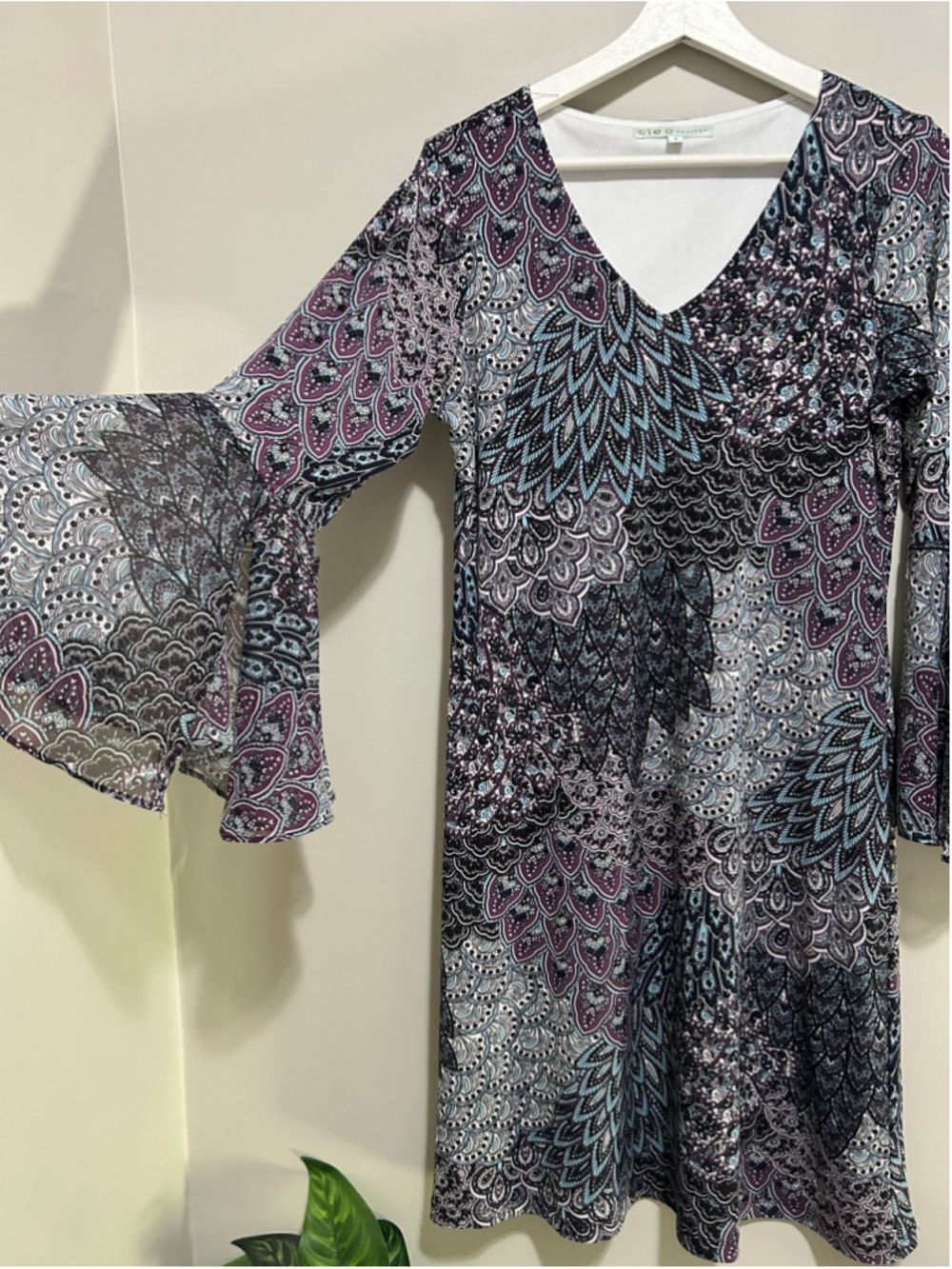 Women's Cleo Petites Long Sleeve Dress Size MP Paisley Print